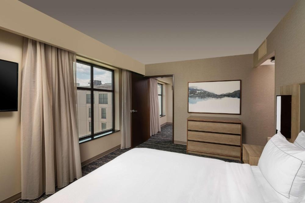 Hilton Asheville Biltmore Park Image 16